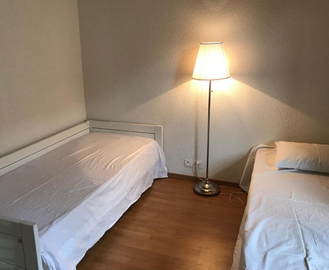 Simple Flat 72 M2 In The Centre Of Burgdorf With Private Parkingアパートメント エクステリア 写真
