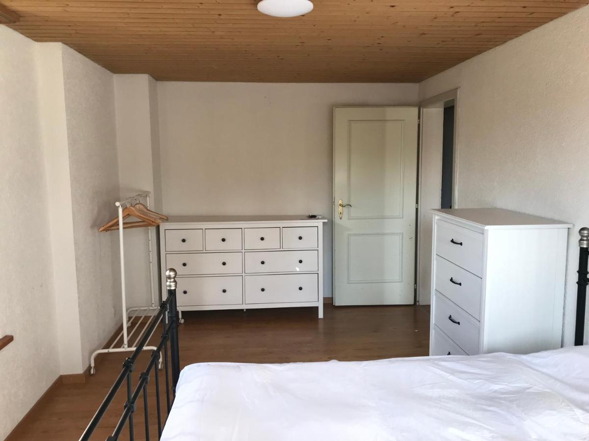 Simple Flat 72 M2 In The Centre Of Burgdorf With Private Parkingアパートメント エクステリア 写真