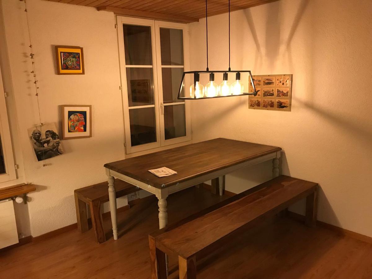 Simple Flat 72 M2 In The Centre Of Burgdorf With Private Parkingアパートメント エクステリア 写真