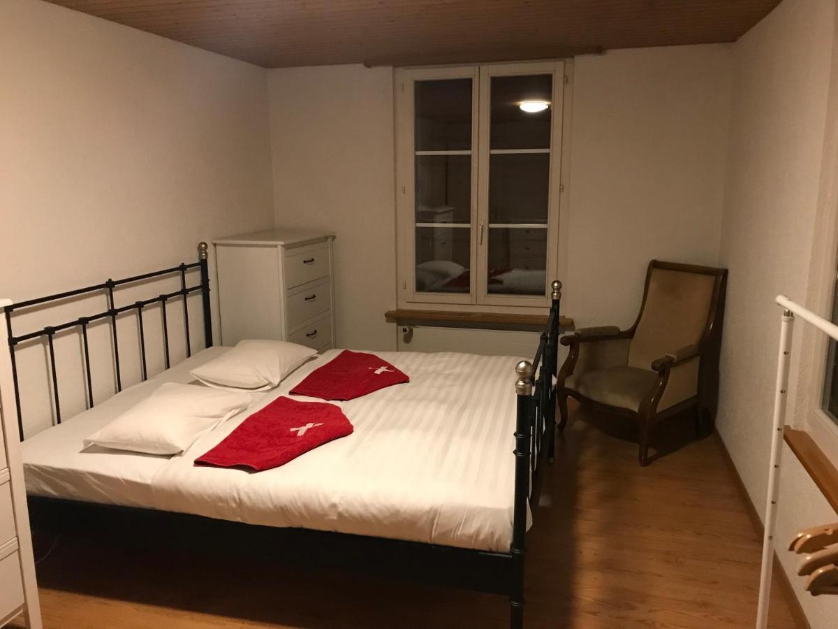 Simple Flat 72 M2 In The Centre Of Burgdorf With Private Parkingアパートメント エクステリア 写真